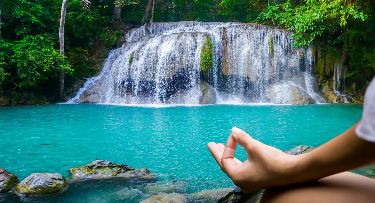 MudravorWasserfall